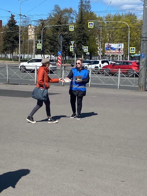 12 мая на пересечение проспекта Ветеранов и ул. Партизана Германа проведено уличное мероприятие, направленное на профилактику дорожно-транспортного травматизма