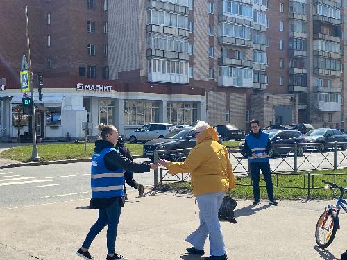 27 апреля на пересечение проспекта Ветеранов и ул. Авангардная проведено уличное мероприятие, направленное на профилактику терроризма и экстремизма