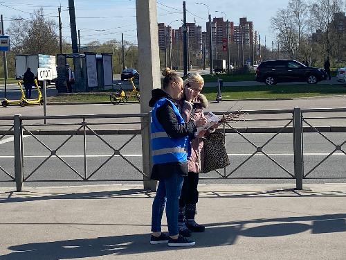 27 апреля на пересечение проспекта Ветеранов и ул. Авангардная проведено уличное мероприятие, направленное на укрепление межнационального и межконфессионального согласия