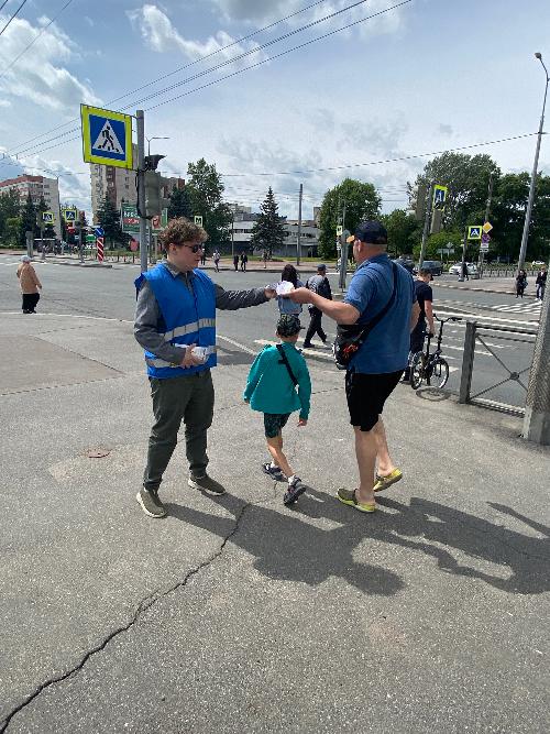 09 июня на пересечение ул. Партизана Германа и ул. Чекистов проведено уличное  мероприятие, направленное на экологическое просвещение